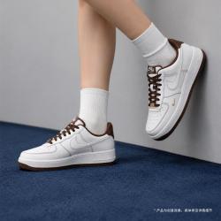 NIKE AIR FORCE 1 '07 低帮女子休闲运动鞋