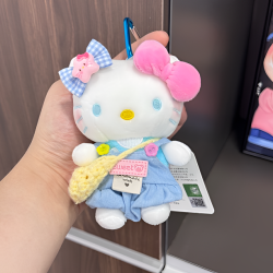 正版HelloKitty背带裤可爱毛绒包包挂件正品女公仔钥匙扣玩偶蓝色