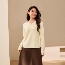 4771大码女装上衣时尚毛针织衫国风镂空领针织衫圆领秋冬打底衫