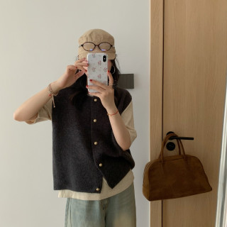 小香风纯色叠穿外搭小金扣针织衫马甲圆领显瘦韩系宽松毛衣背心女