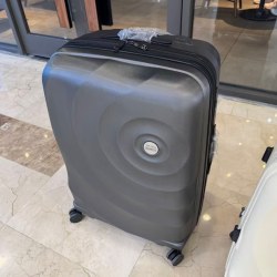 PC材质 万向轮 拉杆箱