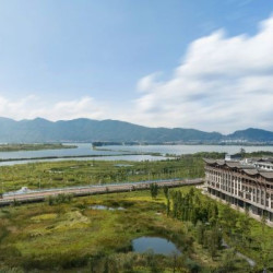 昆明滇池施柏阁酒店 湖景阳台大床房|180°观西山滇池 滇畔追风2晚(连住)