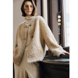 LILY 冬新款女装仿羊羔绒新中式牛角扣保暖气质圆领外套女短款 705浅驼 L