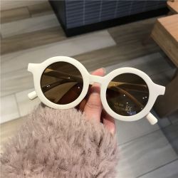 可爱百搭小熊眼镜防紫外线墨镜网红圆框卡通个性街拍小孩玩具时尚