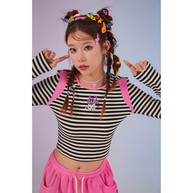 chuu 卡通字母印花T恤女