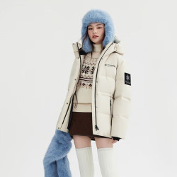 波司登 冰雪运动系列  女士90绒短款连帽羽绒服B250246806