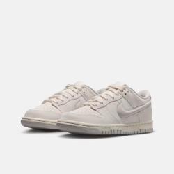 NIKE DUNK LOW LV8 (GS)休闲鞋 IR0824-100 35.5