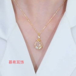 郁金香气质轻奢吊坠百搭项链小众高级感妈妈女士吊坠