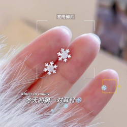 秋冬雪花耳骨钉镶钻时尚创意睡觉免摘养耳洞耳饰超仙