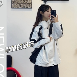 秋冬款户外防风防水三合一冲锋衣男女情侣款运动外套