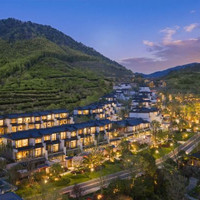 宁波宁海假日度假酒店 高级房1张超大床庭院2晚(连住)