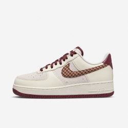 NIKE 滔搏NIKE耐克男子AIR FORCE 1 '07 LE运动休闲鞋IZ6173-222