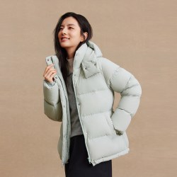 波司登 冬季休闲短款羽绒服女舒适收腰显瘦弹力抗皱保暖