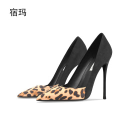 黑色绒面拼接高跟鞋女2025年新款细跟尖头浅口性感豹纹拼色单跟鞋