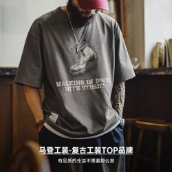 马登 美式复古印花做旧t恤圆领套头宽松灰色磨毛短袖衫男士秋
