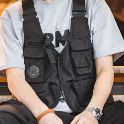 马登 工装美式复古多口袋机能风马甲无袖坎肩背心两用挎包外套潮男