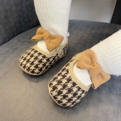 春秋新生婴幼儿01岁女宝宝学步鞋812个月婴儿不掉跟软底公主鞋