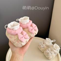 0-1岁冬季婴儿防滑软底地板鞋3-6-9个月女宝宝可爱保暖加厚棉鞋