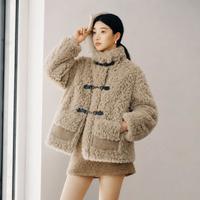 森马 仿麂皮毛绒外套女纯色落肩搭扣宽松慵懒风时尚复古立领松弛夹克