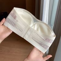 无痕内衣女小胸聚拢防走光隐形无肩带防滑收副乳防下垂文胸罩背心