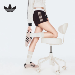 adidas 三叶草系列 女 CROCHET SHORTS 针织短裤 KE0197 棕 S