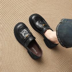 星期六 ST&SAT 柔软羊皮 复古乐福鞋