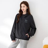 班尼路 外套女春秋青少年时尚百搭连帽上衣服户外休闲运动登山服女式夹克