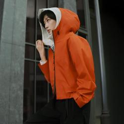 FILA 女式户外冲锋衣女士简约百搭宽松日常连帽外套