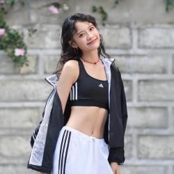 adidas 2026秋季新款三条纹舞动系列蕾丝花边休闲夹克外套女装上衣