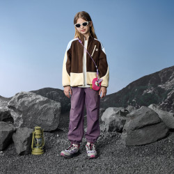 马骑顿 女童秋新款户外撞色拼接外套休闲登山服露营立领外套 甜棕色 140