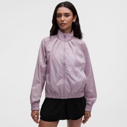 lululemon Lightweight女士轻盈版褶饰款运动夹克 拒水丨lululemon丨LW4COTS