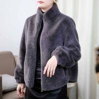 海短款北极貂妈妈装外套装冬季保暖宽秋时尚休闲妈妈过年服装