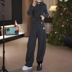 韩版秋冬季条纹时尚套装女2026年设计感个性卫衣休闲阔腿裤两件套