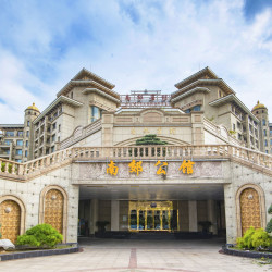 南郊宾馆1晚+三人自助晚餐