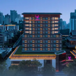 夯爆了，中秋不加价-西安雅诗阁lyf酒店（大雁塔大唐不夜城店）乐居长安（三人居）1晚套餐