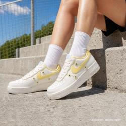 NIKE AIR FORCE 1 '07 LX轻便舒适低帮女子运动休闲鞋