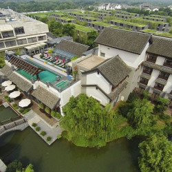 杭州西溪悦椿度假酒店2晚+首日迷你吧一次+尊享旅拍1次+每日限量1间升级豪华园景房