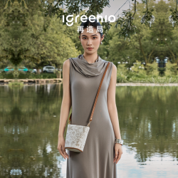 Igreenio再造局莲塘印花水桶包单肩斜挎包水桶休闲日常通勤包
