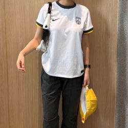 NIKE 女款中国队拼色套头时尚短袖足球风白色T恤FJ4329-100