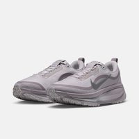 NIKE 滔搏NIKE耐克女子VOMERO 18 GTX运动跑步鞋HQ7002-004
