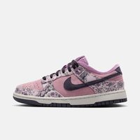 NIKE 滔搏NIKE耐克女子DUNK LOW PRM 2运动休闲鞋IX8647-500