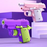 3d迷你重力1911幼崽发光玩具幼年萝卜便携玩具解压不可发射Z028