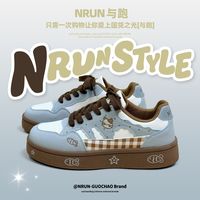 百亿补贴：与跑厚底小白鞋女春季新款蓝白格纹系带休闲板鞋百搭学生小众鞋子