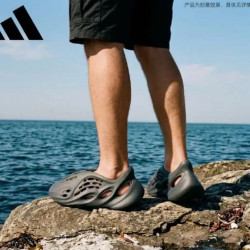 adidas ORIGINALS Yeezy Foam Runner椰子男女洞洞鞋镂空凉鞋 IG5349 36.5码