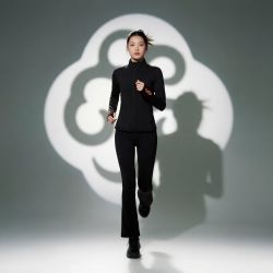 『墨黑红霞』中国红蕴秋冬新中式马拉松跑步套装显瘦弹力速干舒适