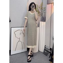 孕妇夏天薄款清凉条纹宽松显瘦气质时尚中长款连衣裙
