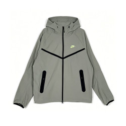 NIKE 白色男外套跑步运动训练梭织连帽夹克IU7635-304