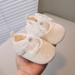 婴儿鞋女宝宝软底学步鞋蕾丝公主鞋春秋夏季外出鞋防滑1岁6-8个月