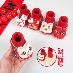 红色新年婴儿鞋子冬季加绒加厚新生儿鞋宝宝满月百天周岁拜年鞋袜