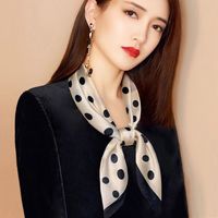 新款波点方巾丝巾女韩版学生洋气春秋季职业领巾装饰围巾夏薄仿晒